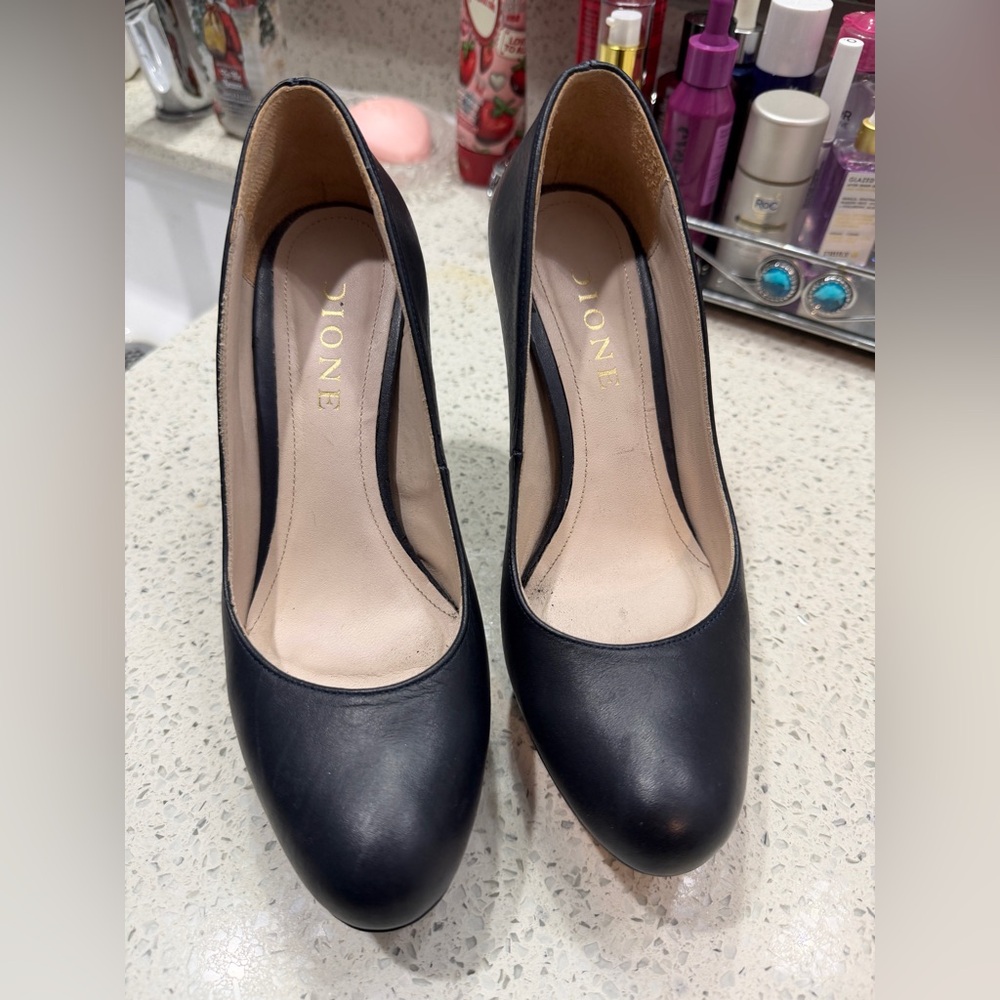 Elegant Black Heels by